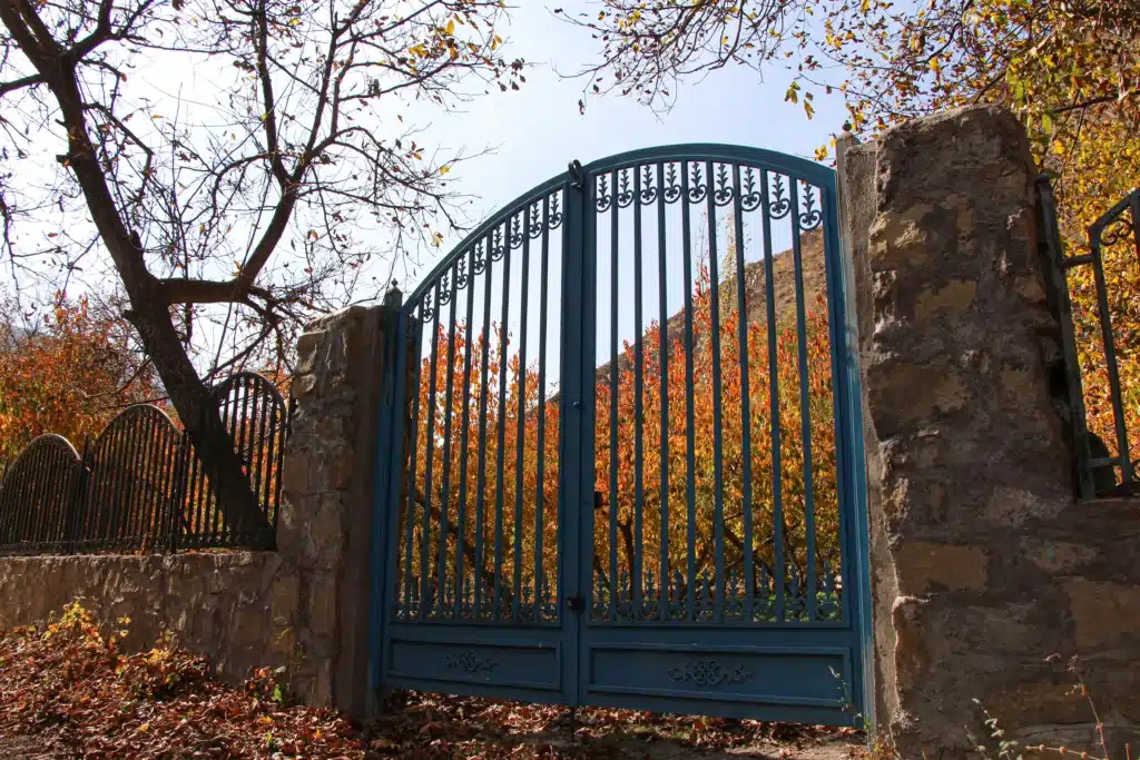 Pose de clôture à Waziers